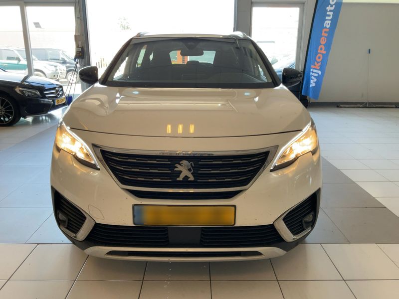 car Peugeot 5008 id76218 photo #5