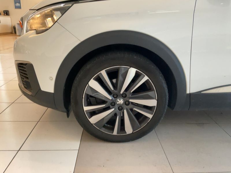 car Peugeot 5008 id76218 photo #7
