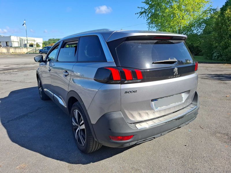 car Peugeot 5008 id76224 photo #2
