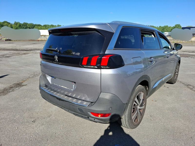 car Peugeot 5008 id76224 photo #4