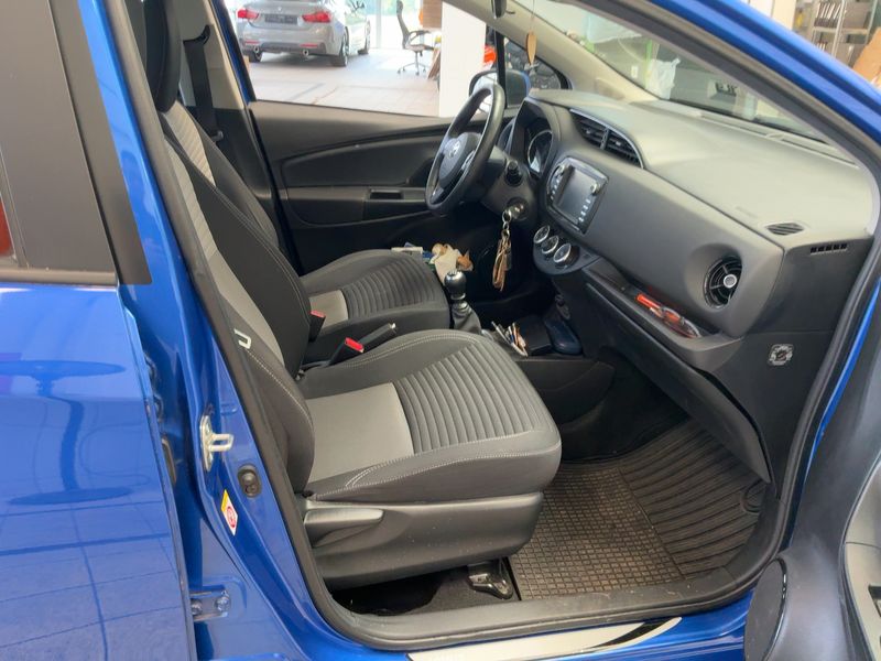 car Toyota Yaris id76340 photo #17