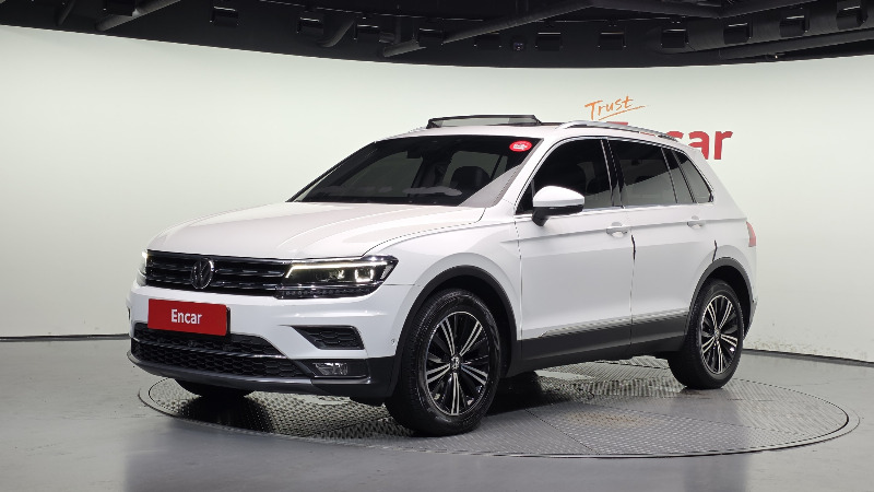 car Volkswagen Tiguan id76353 main photo