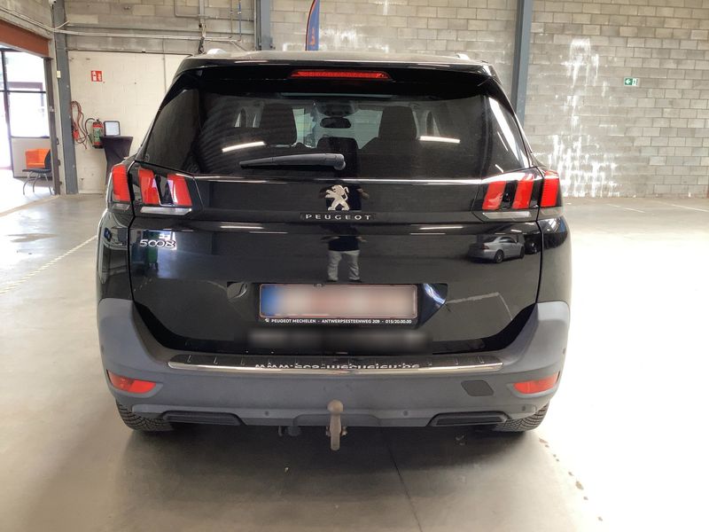 car Peugeot 5008 id76392 photo #3