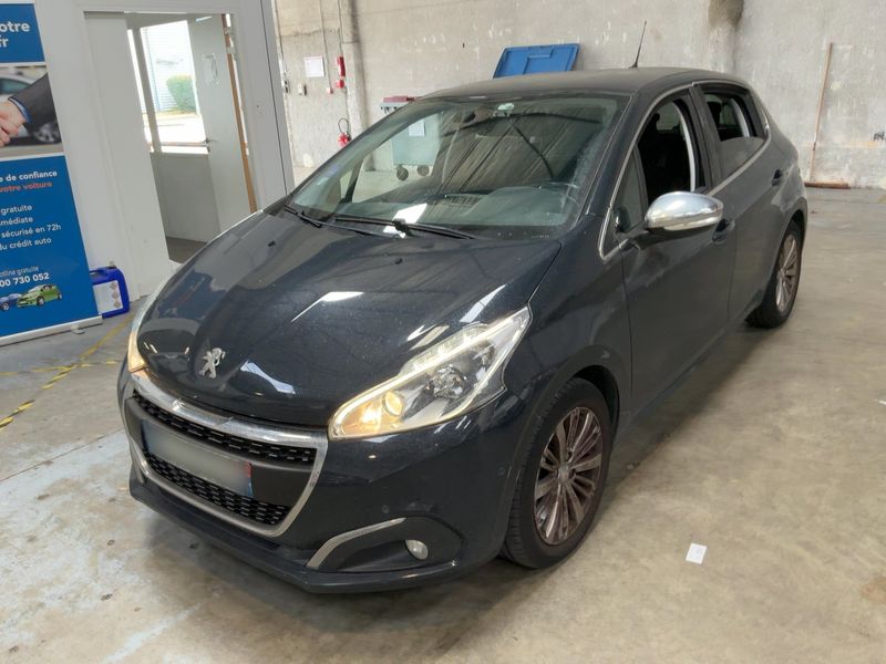 car Peugeot 208 id76401 main photo