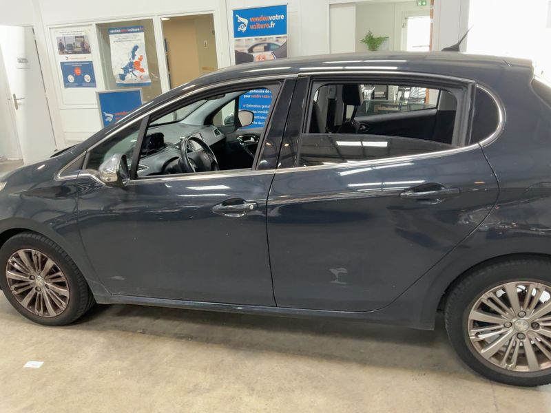 car Peugeot 208 id76401 photo #8