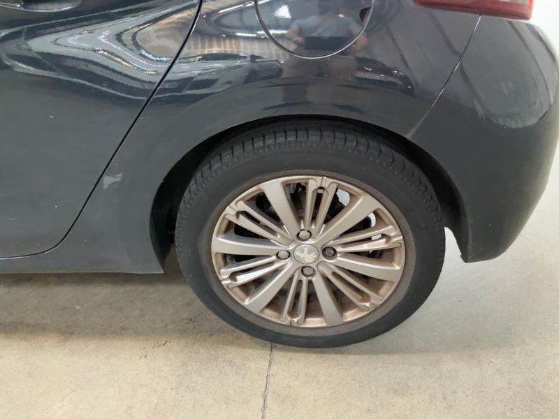 car Peugeot 208 id76401 photo #9