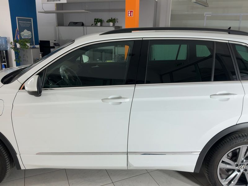 car Volkswagen Tiguan id76497 photo #8