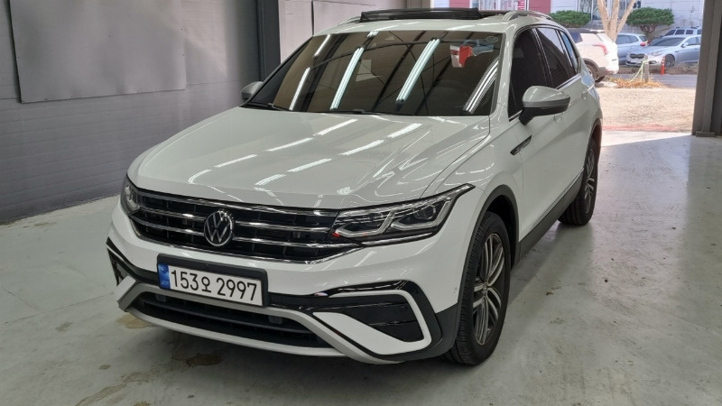 car Volkswagen Tiguan id76752 main photo