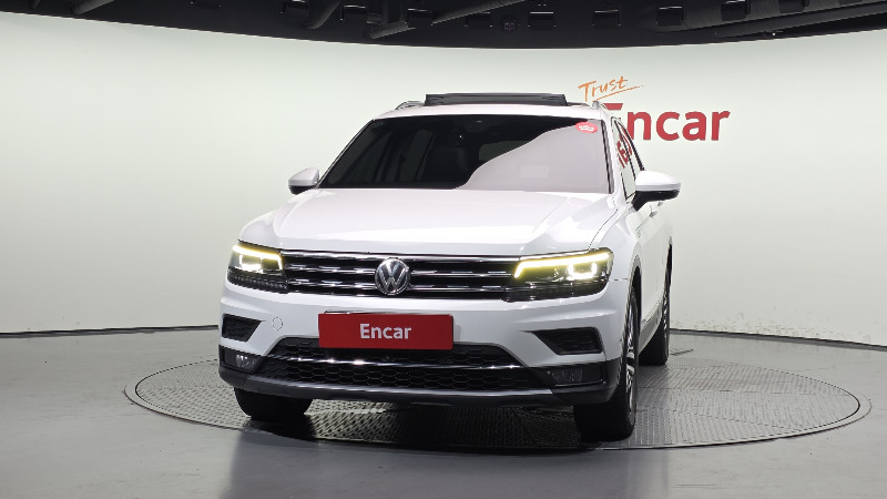 car Volkswagen Tiguan id76785 photo #3