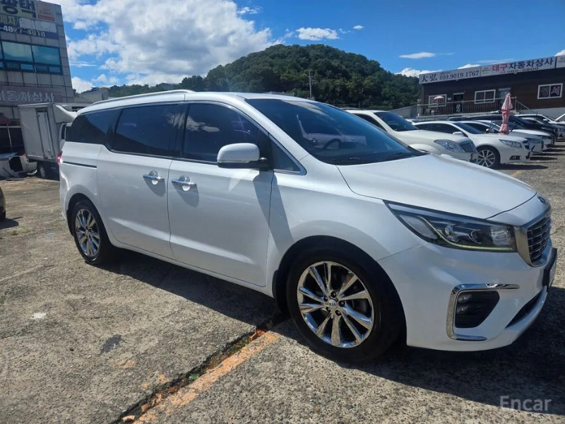 car KIA Carnival id76849 photo #2