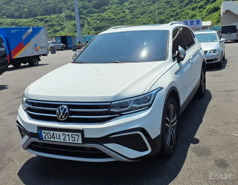car Volkswagen Tiguan id76996 main photo