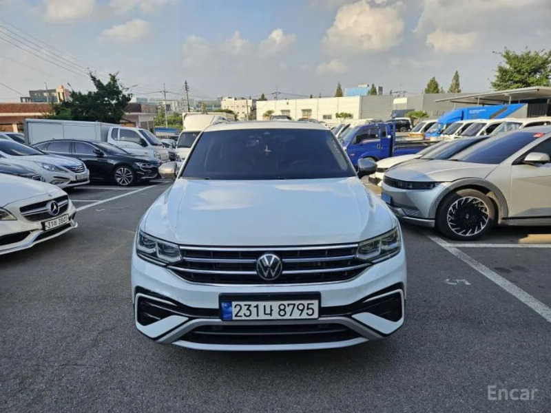 car Volkswagen Tiguan id77079 main photo