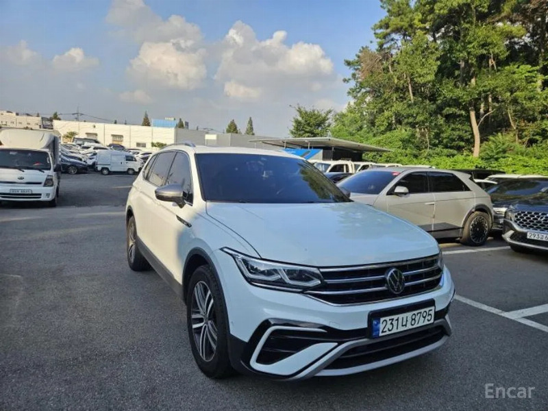 car Volkswagen Tiguan id77079 photo #3