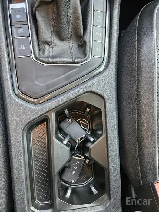 car Volkswagen Tiguan id77079 photo #9