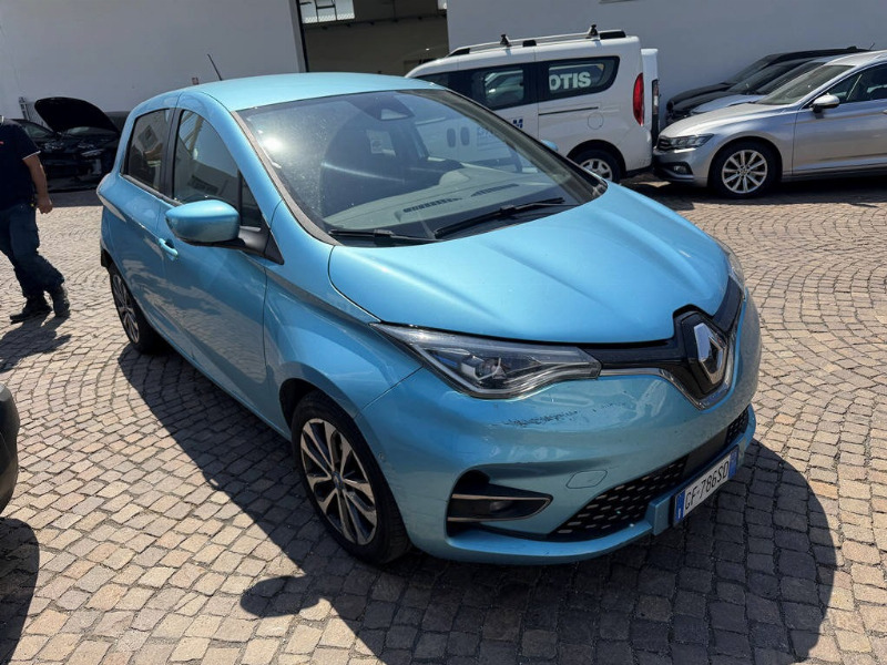 car Renault ZOE id77084 main photo