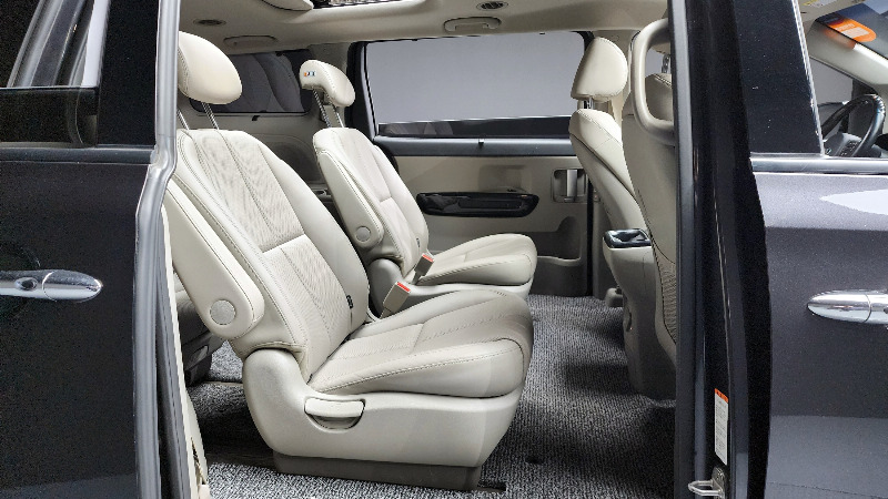 car KIA Carnival id77085 photo #12