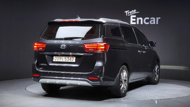 car KIA Carnival id77085 photo #2