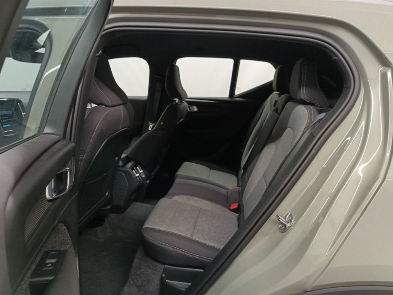 car Volvo XC40 id77215 photo #6