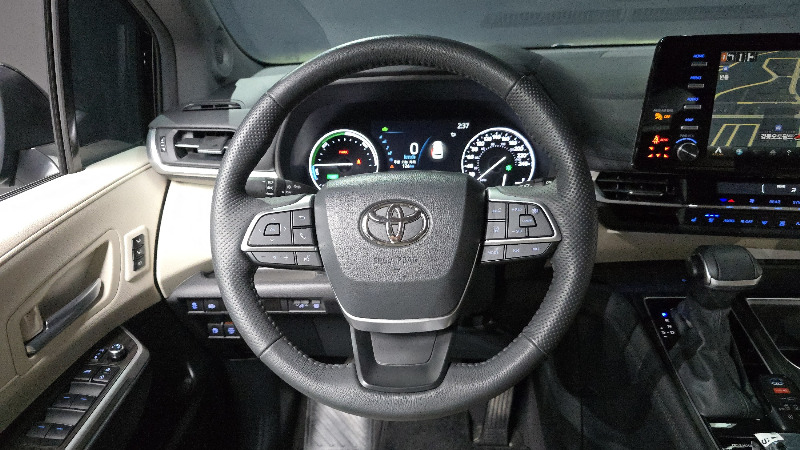 car Toyota Sienna id77320 photo #13