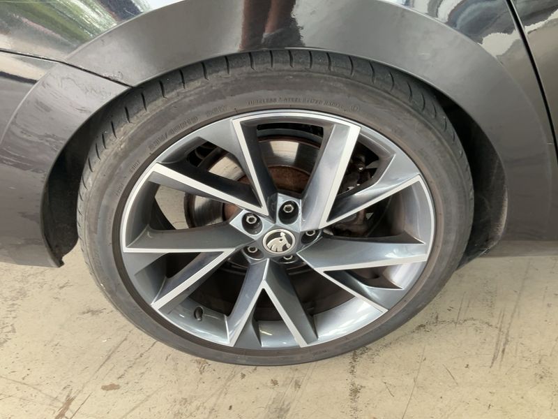 car Skoda Superb id77433 photo #11
