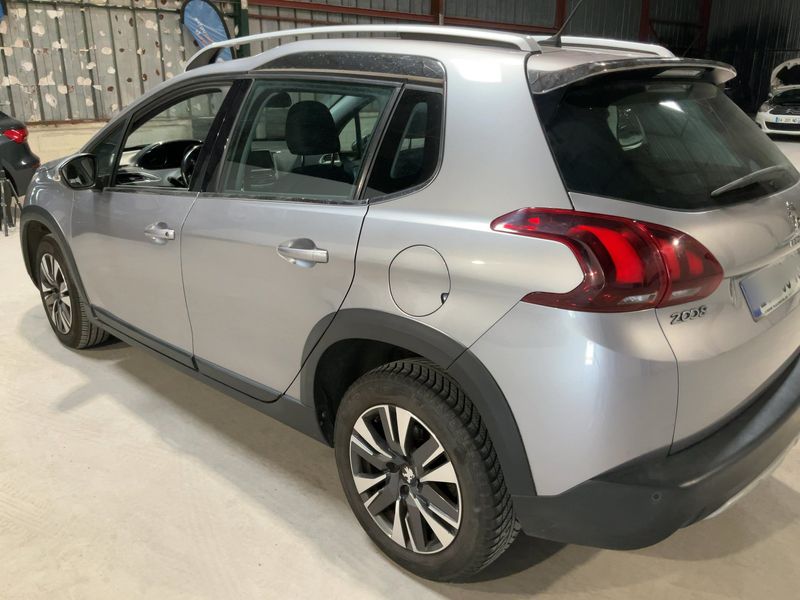 car Peugeot 2008 id77487 photo #2