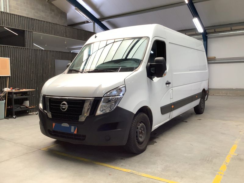 car Nissan Interstar id77648 main photo