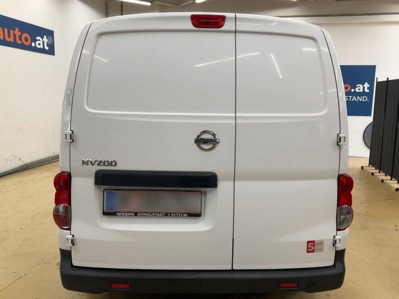 car Nissan NV200 id77650 photo #3