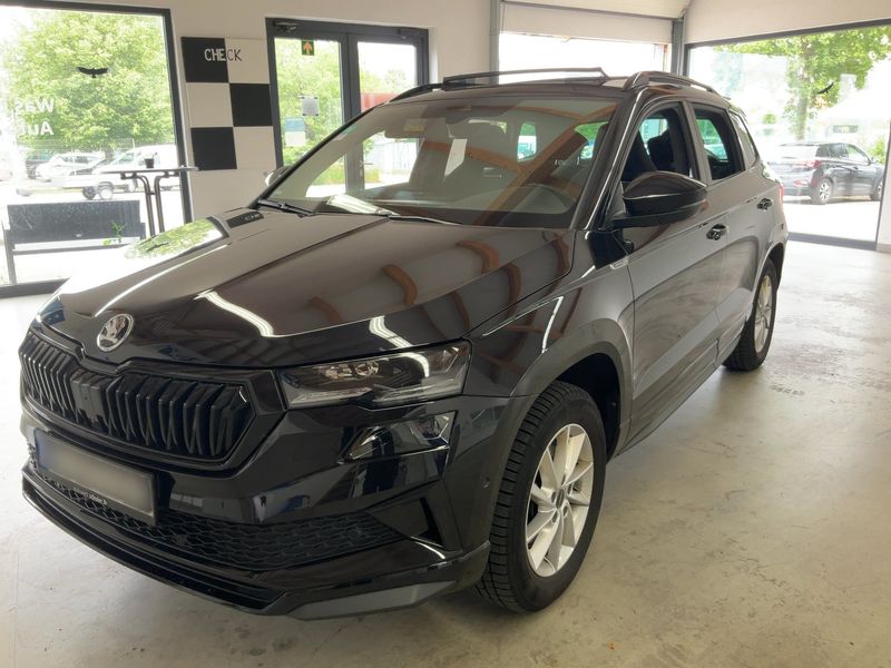 car Skoda Karoq id77672 main photo