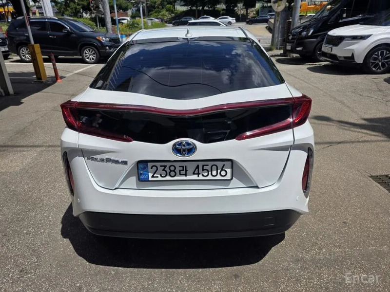 car Toyota Prius id77771 photo #3