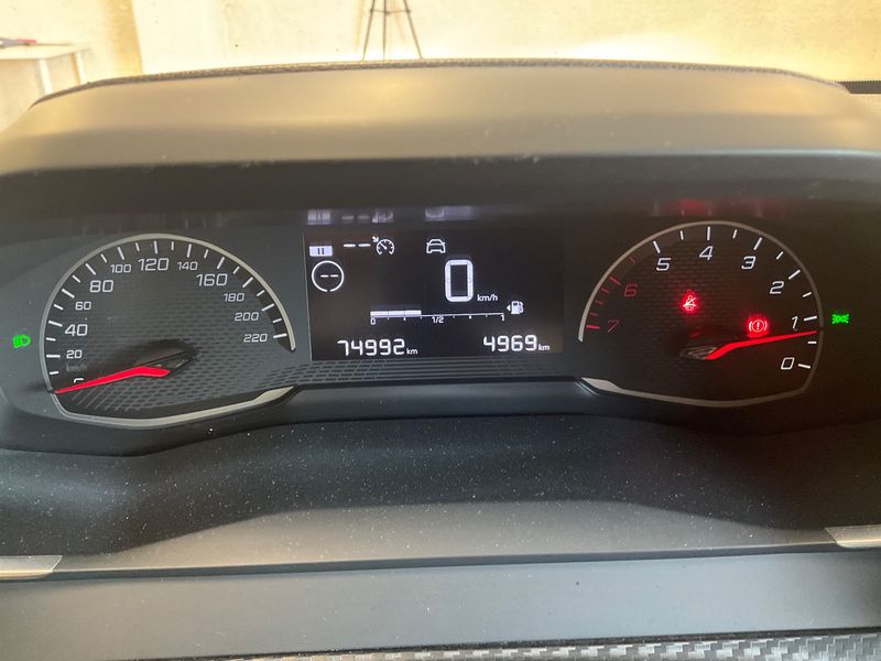 car Peugeot 208 id77963 photo #18