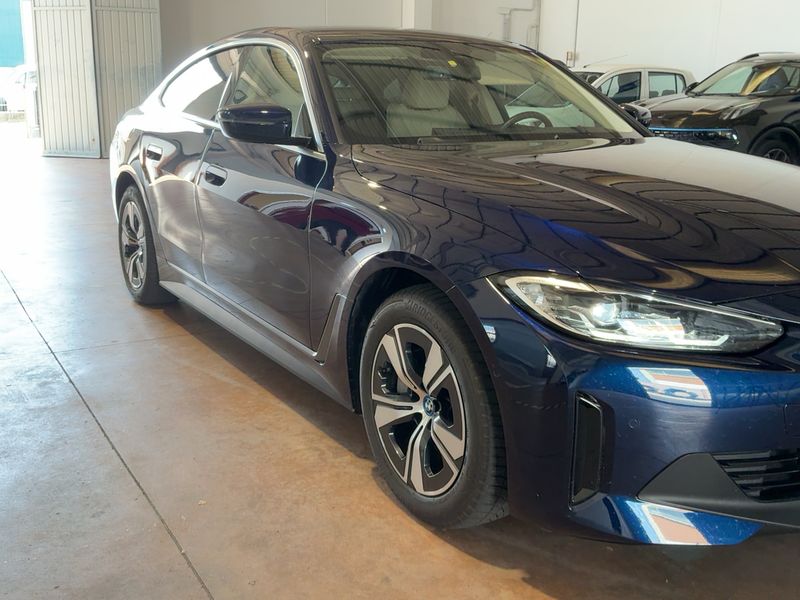 car BMW i4 id77982 photo #13