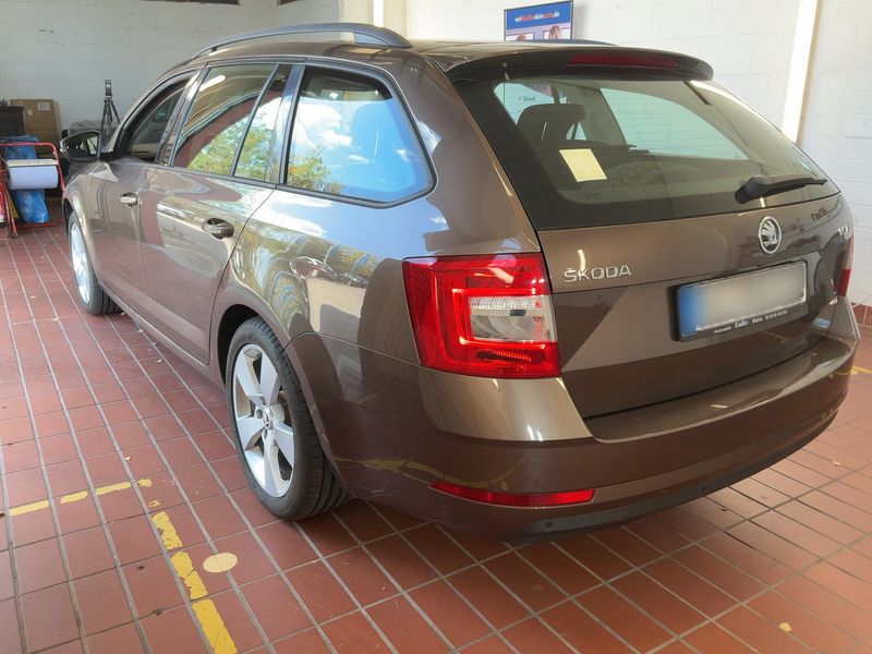 car Skoda Octavia id78143 photo #2