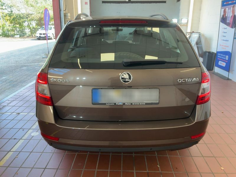 car Skoda Octavia id78143 photo #3