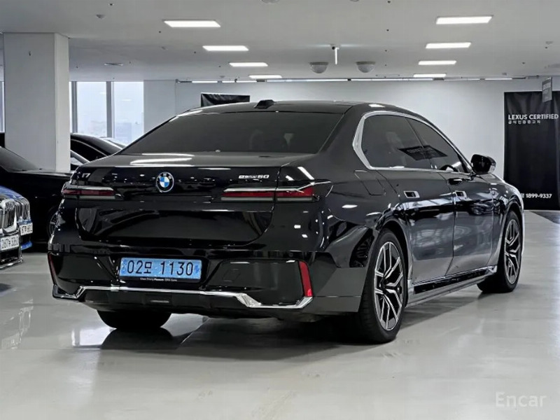 car BMW i7 id78281 photo #2