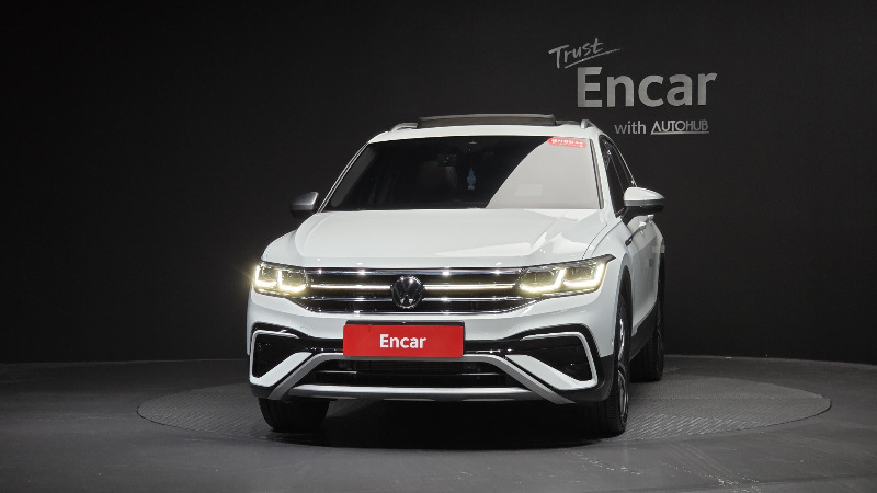 car Volkswagen Tiguan id78452 photo #3
