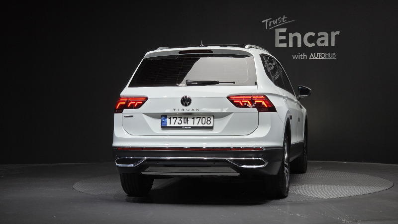 car Volkswagen Tiguan id78452 photo #4