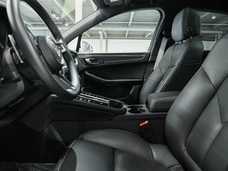 car Porsche Macan id78548 photo #17