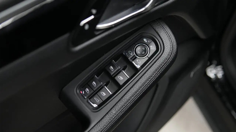 car Porsche Macan id78657 photo #12