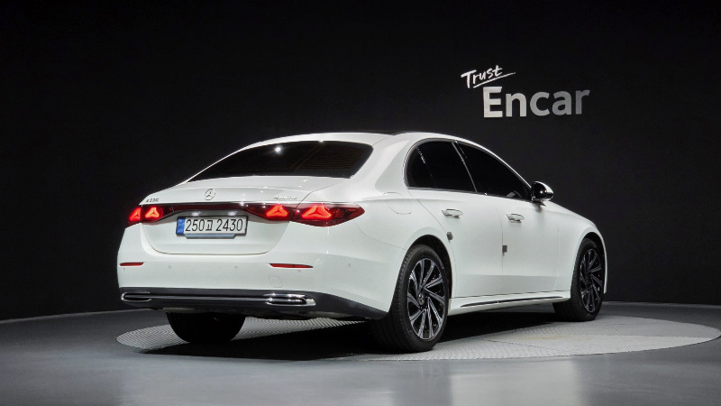 car Mercedes Benz E Class id78821 photo #2