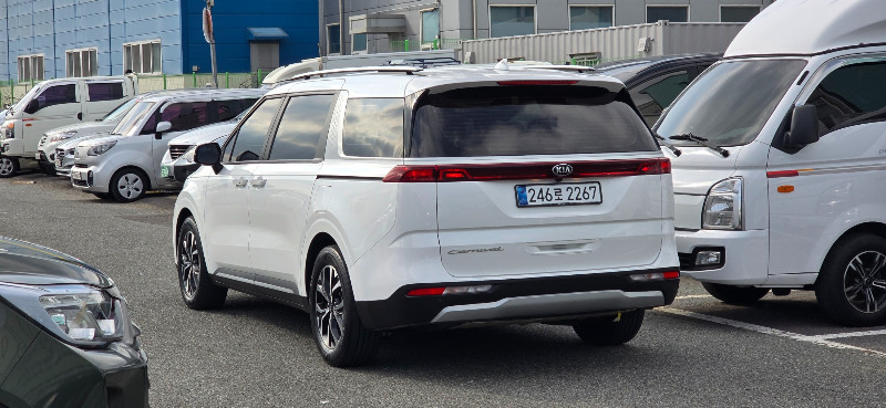 car KIA Carnival id79062 photo #4