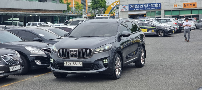 car KIA Sorento id79063 main photo
