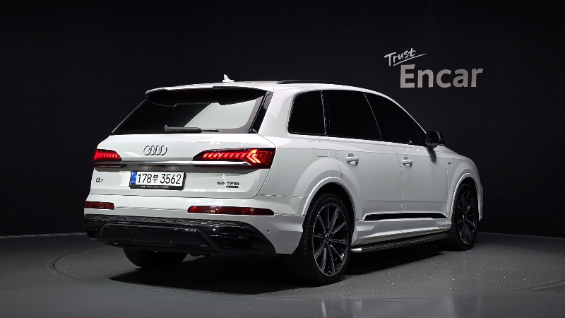 car Audi Q7 id79136 photo #2