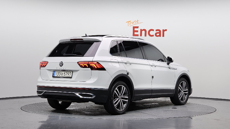 car Volkswagen Tiguan id79250 photo #2