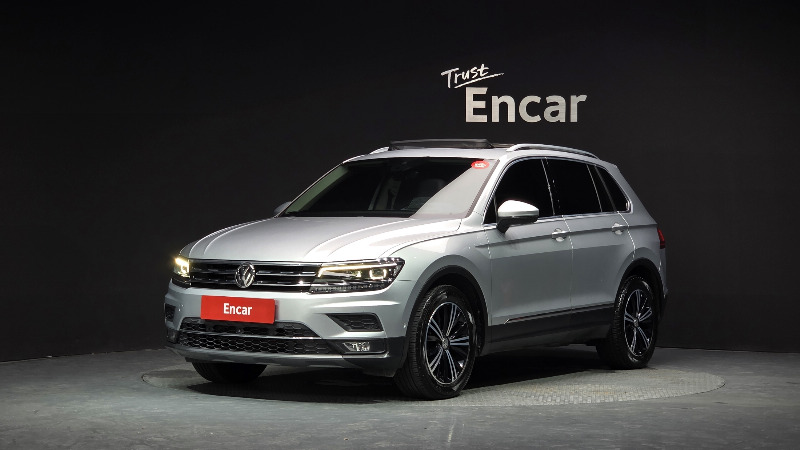 car Volkswagen Tiguan id79400 main photo