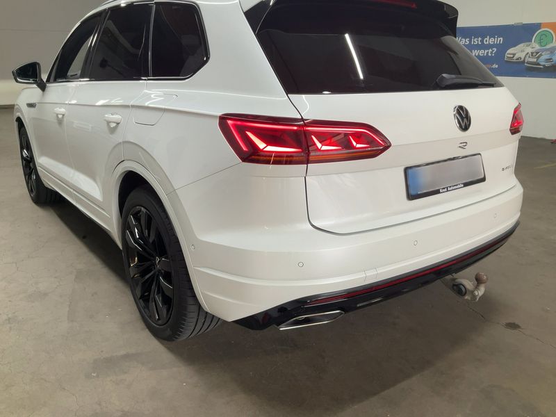 car Volkswagen Touareg id79458 photo #2