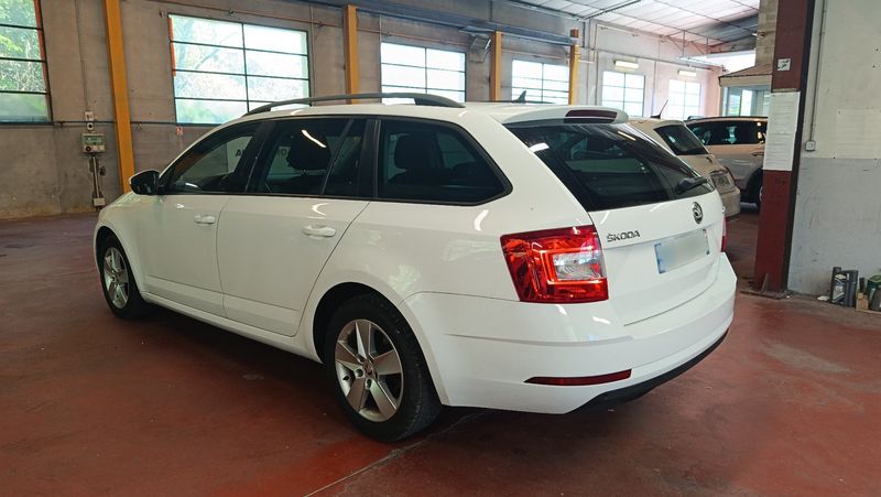 car Skoda Octavia id79477 photo #2