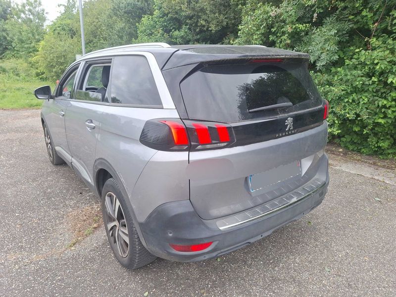 car Peugeot 5008 id79502 photo #2
