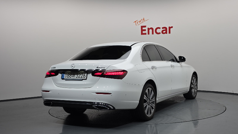 car Mercedes Benz E Class id79771 photo #2