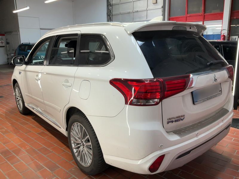 car Mitsubishi Outlander id79965 photo #2