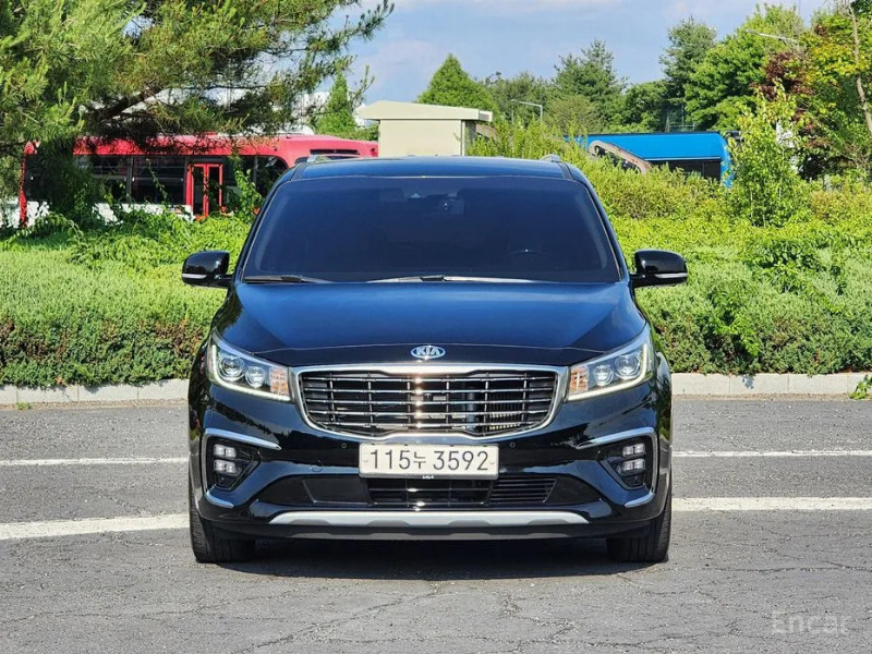 car KIA Carnival id80001 main photo